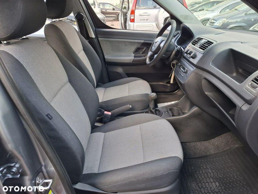 Skoda Roomster 1.2 Style PLUS EDITION - 20