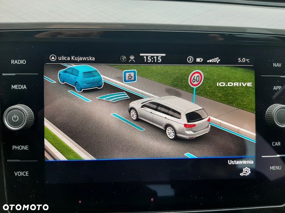 Volkswagen Passat Variant 2.0 TDI SCR DSG Business - 17