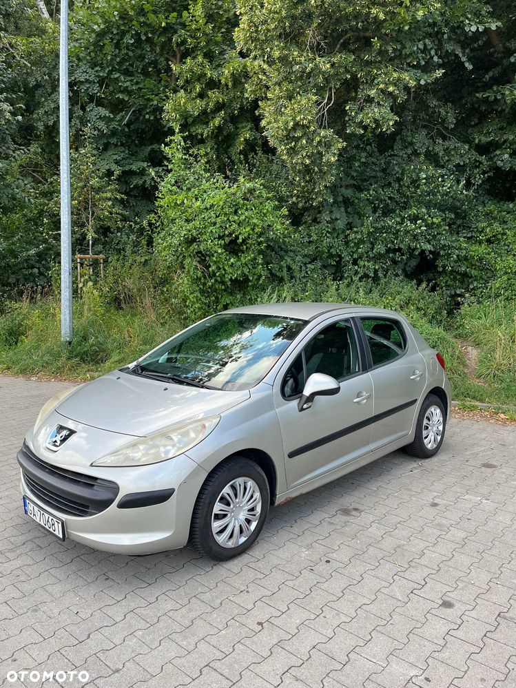 Peugeot 207 - 2