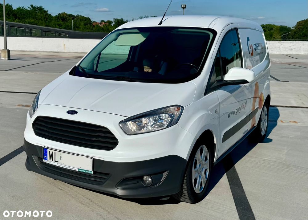 Ford Transit Courier - 2
