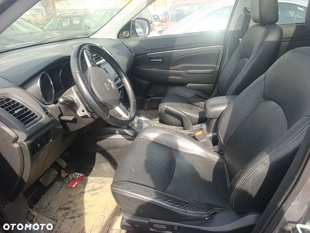 Mitsubishi ASX 2.2 DI-D 4WD Automatik Diamant Edition+ - 9