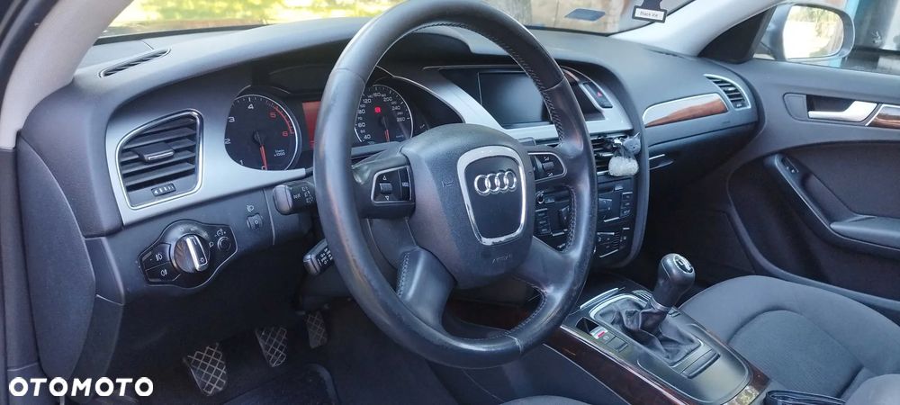 Audi A4 Limousine 2.0 TDI - 32