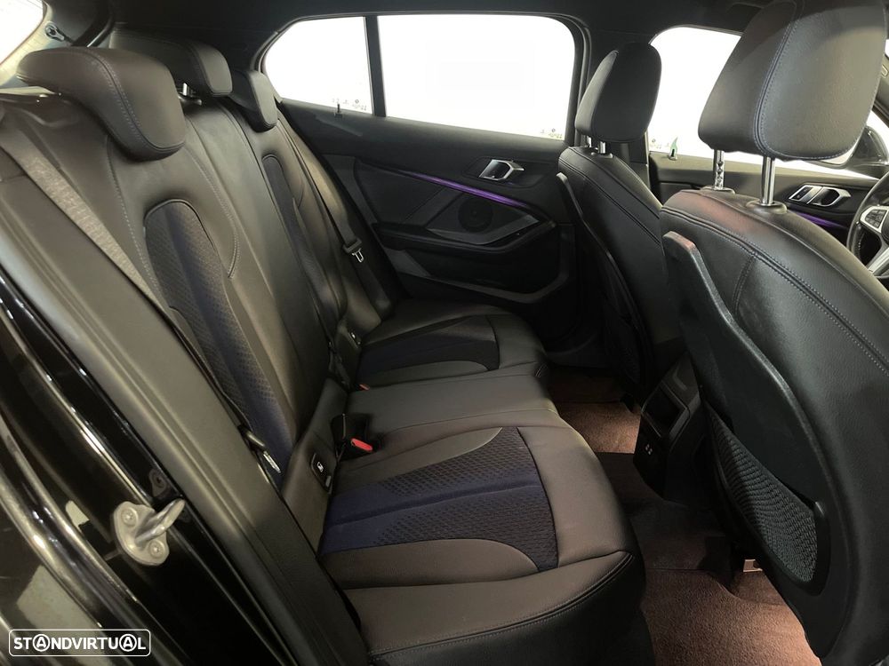 BMW 116 d Pack Desportivo M - 15