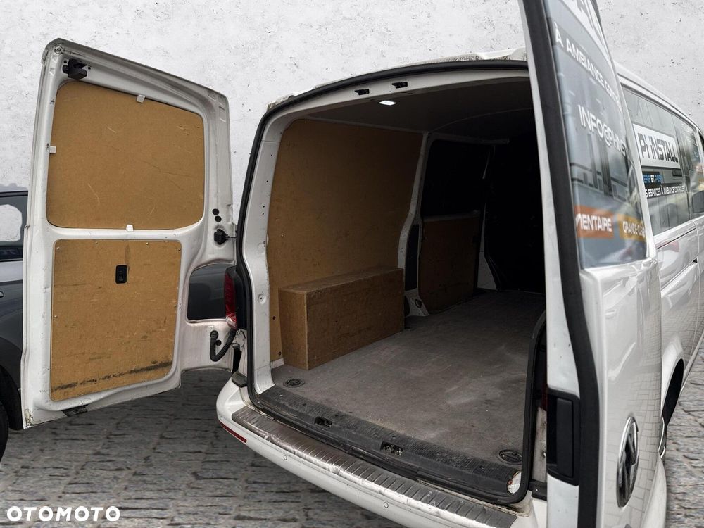 Volkswagen Transporter DSG 150KM - 23