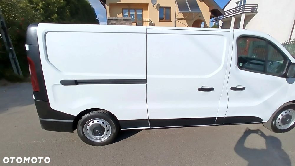 Opel Vivaro - 28
