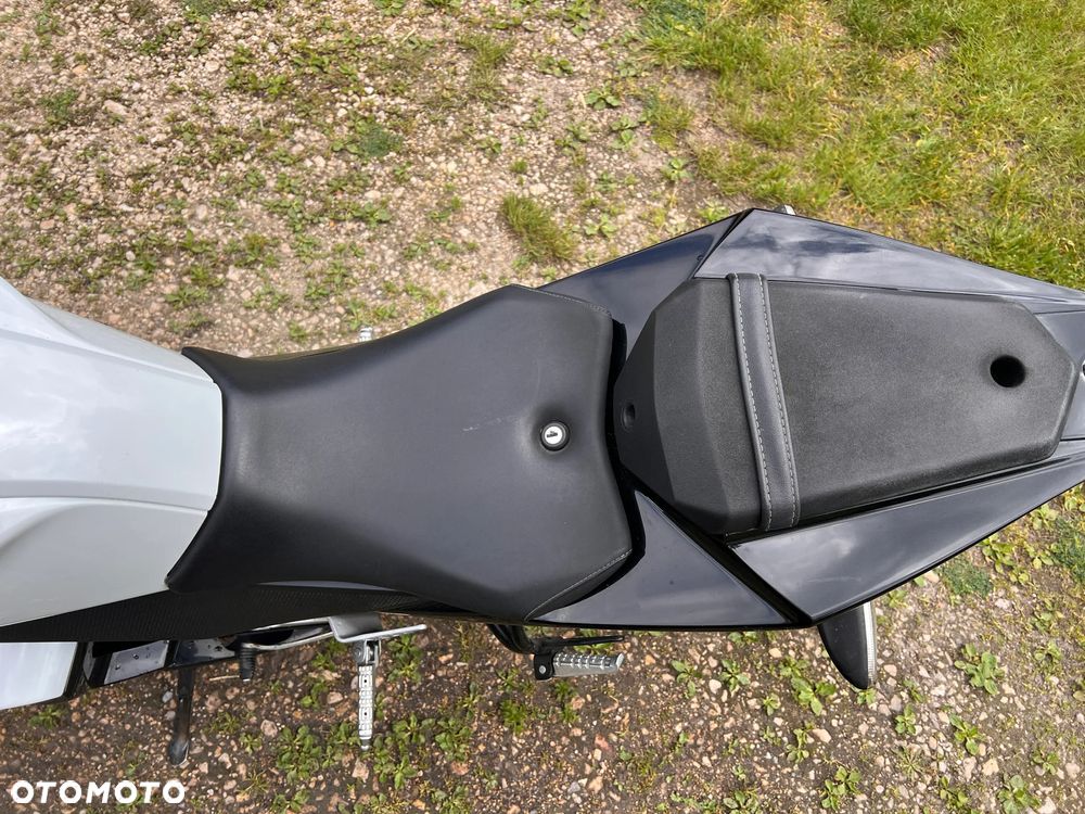 Yamaha YZF - 13