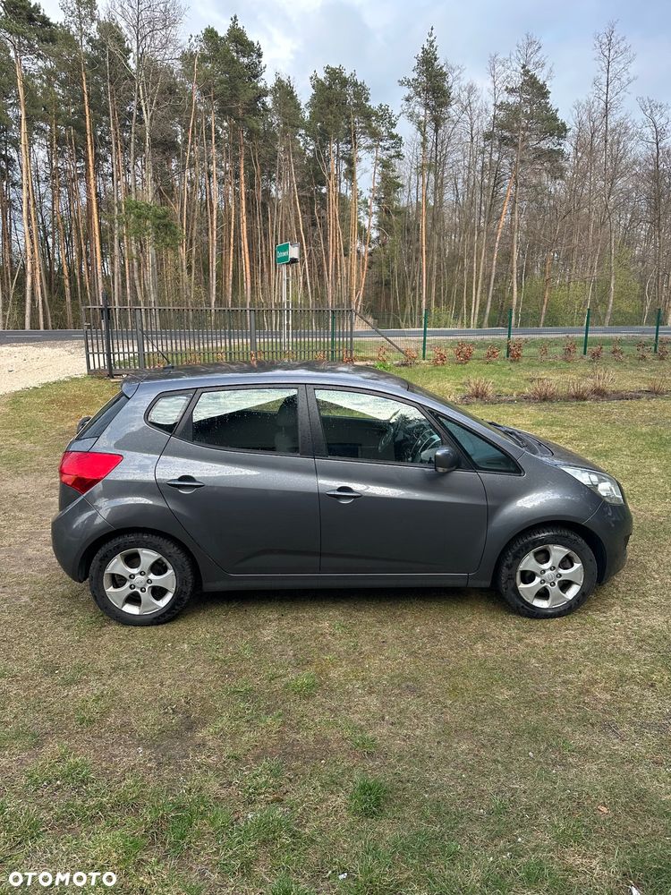 Kia Venga 1.6 CVVT Fifa World Cup Edition - 3