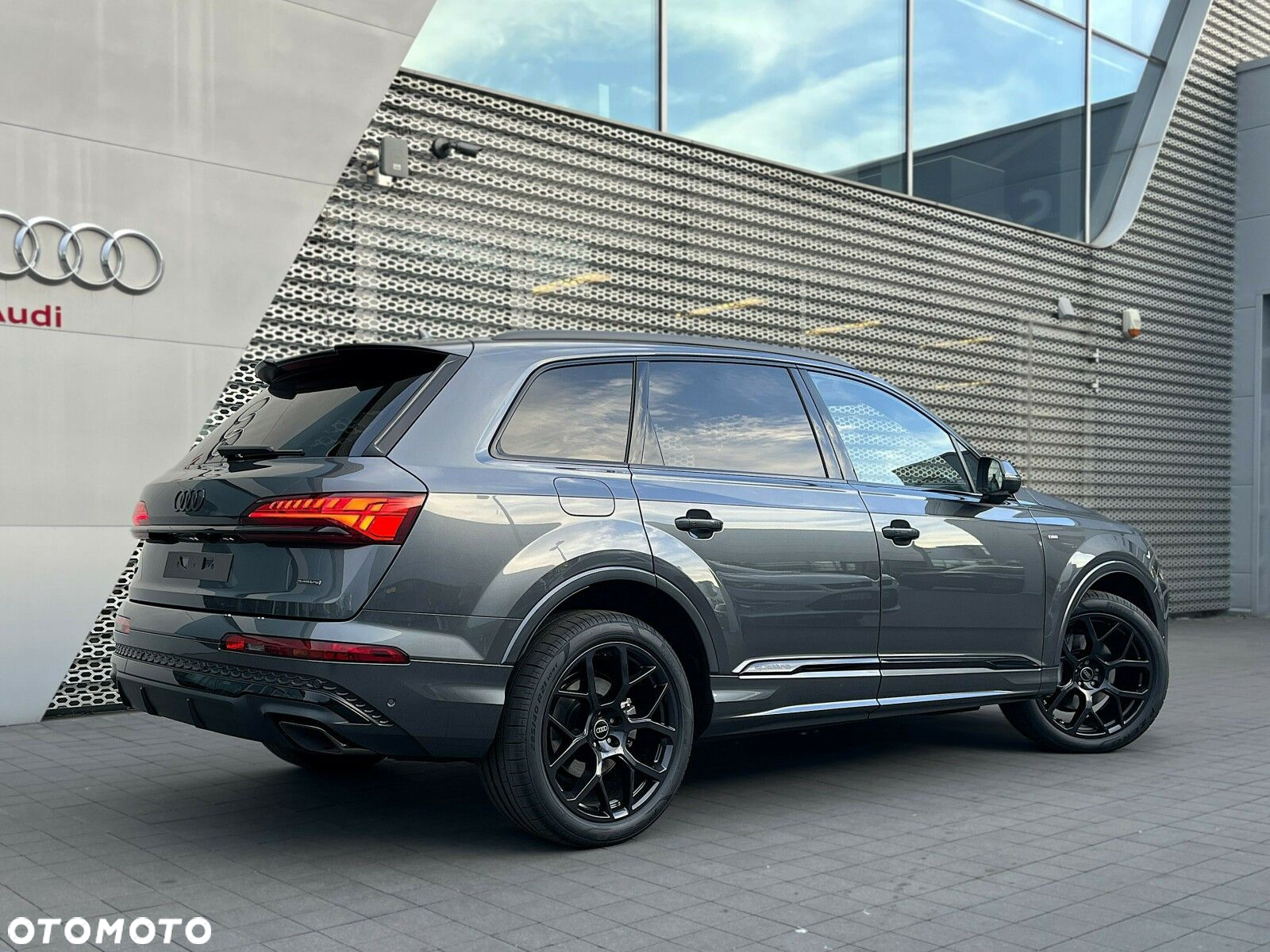 Audi Q7 - 8