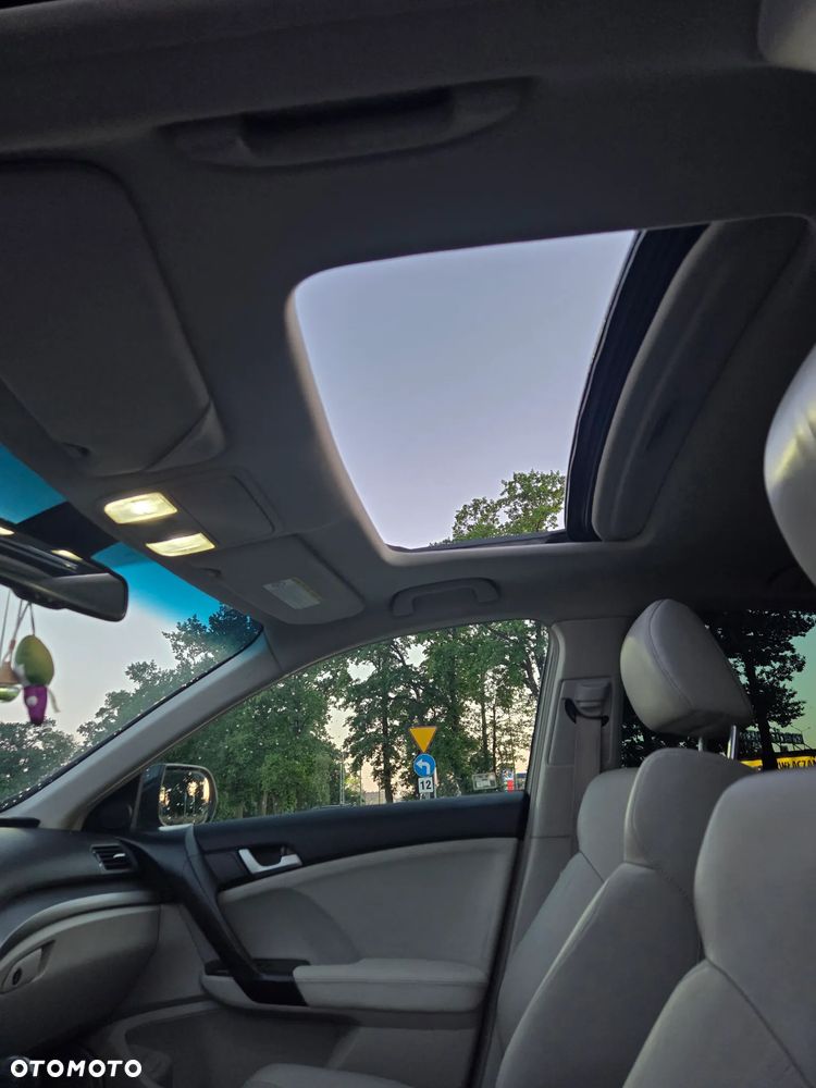 Honda Accord 2.4 Executive - 11