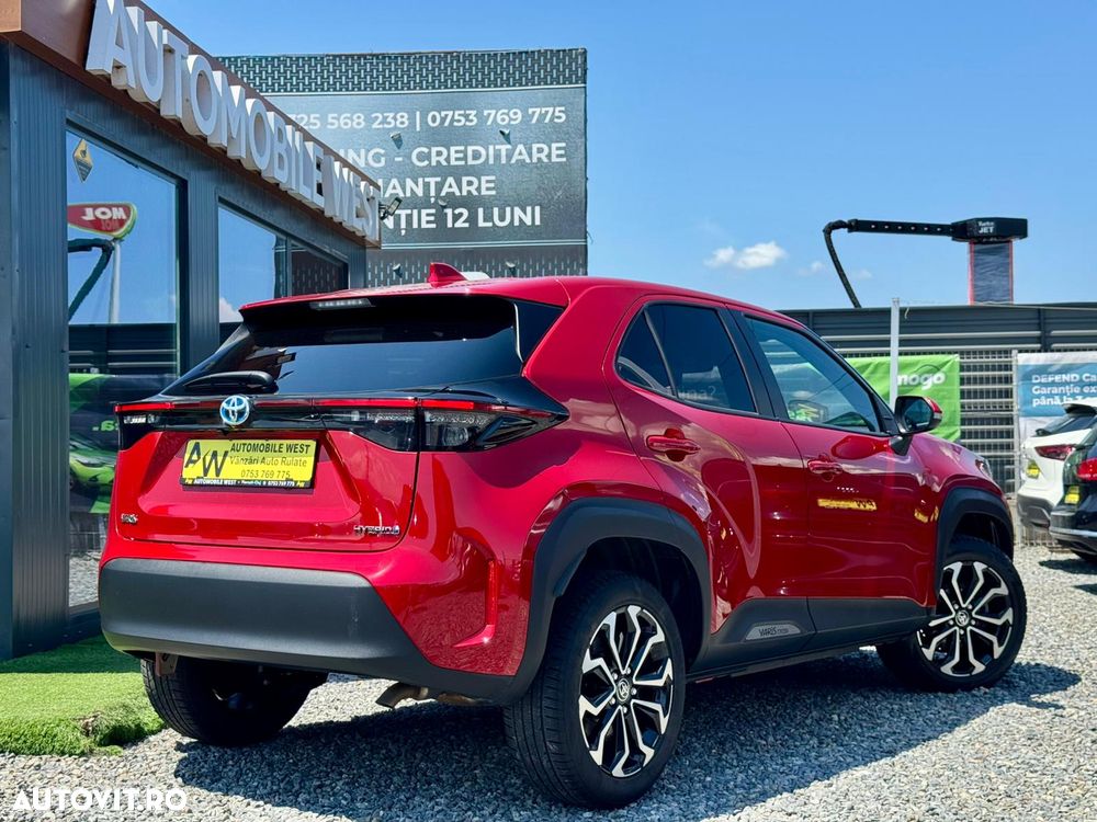 Toyota Yaris Cross 1.5 VVT-i HSD 4x2 Exclusive Elegant - 28