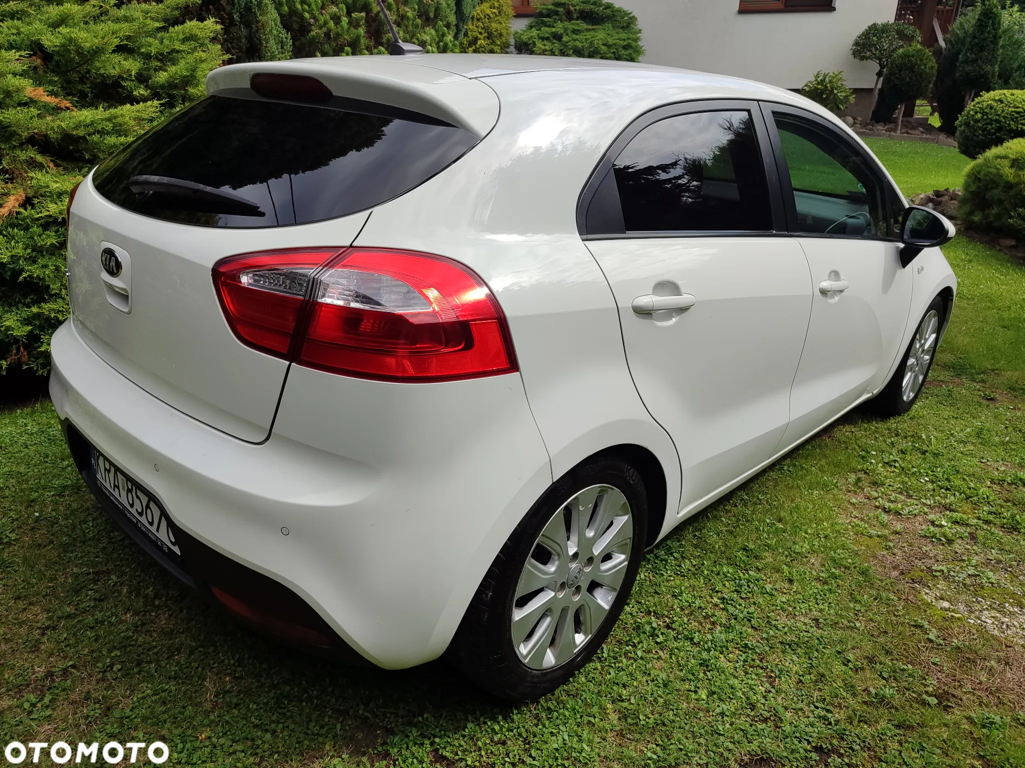 Kia Rio - 3