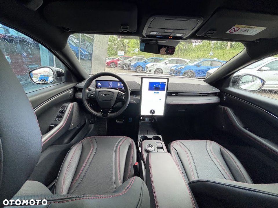 Ford Mustang Mach-E - 7