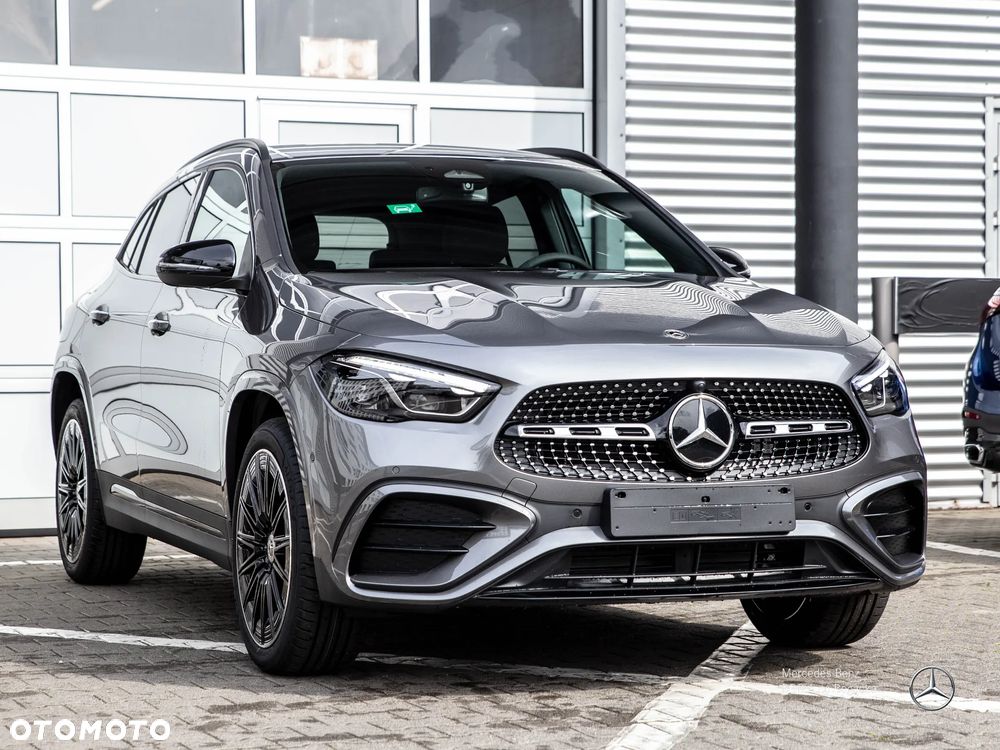 Mercedes-Benz GLA 250 e PHEV AMG Line 8G-DCT - 4