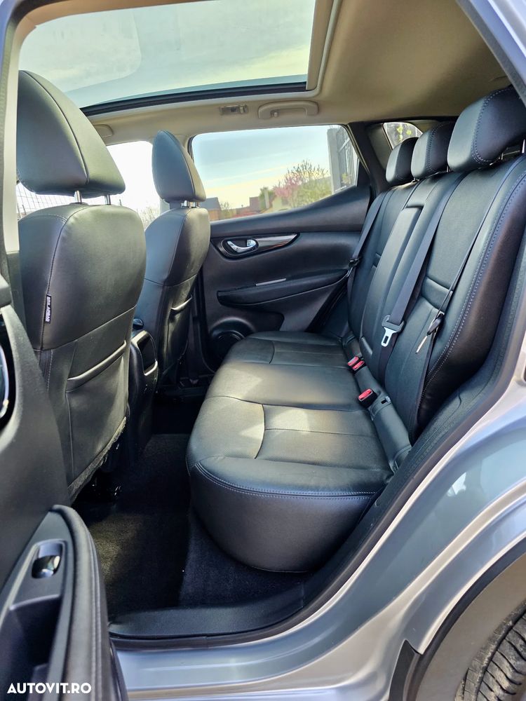 Nissan Qashqai 1.5 DCI Start/Stop Tekna - 12