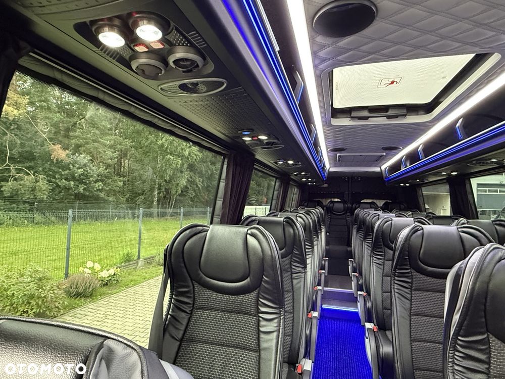 Mercedes-Benz Sprinter 519 Panoramic Line | JD - 17