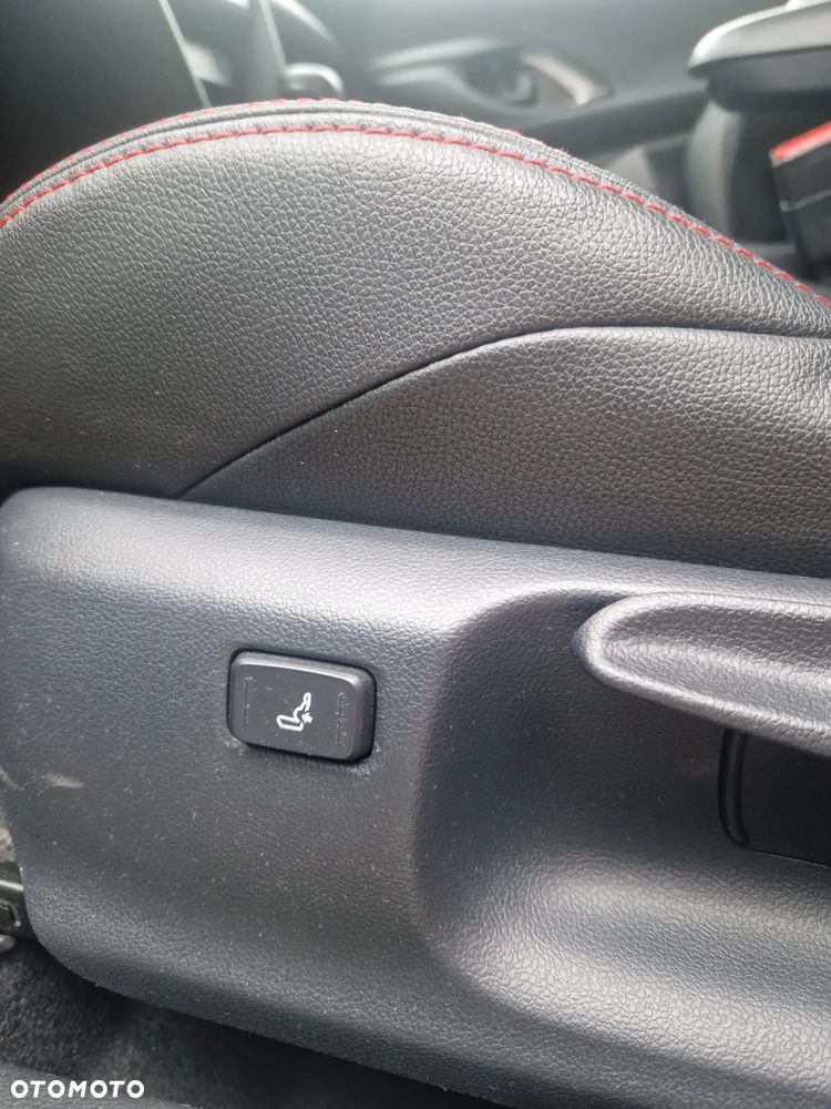 Toyota Yaris 1.5 VVT-i GR SPORT - 19