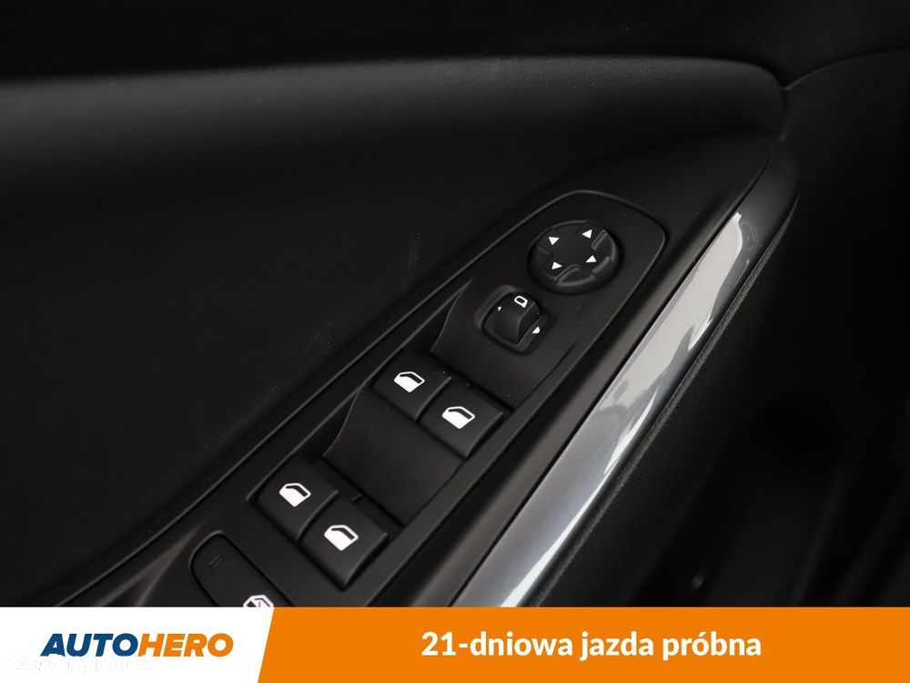 Opel Grandland X 1.2 T GPF Design Line S&S - 32