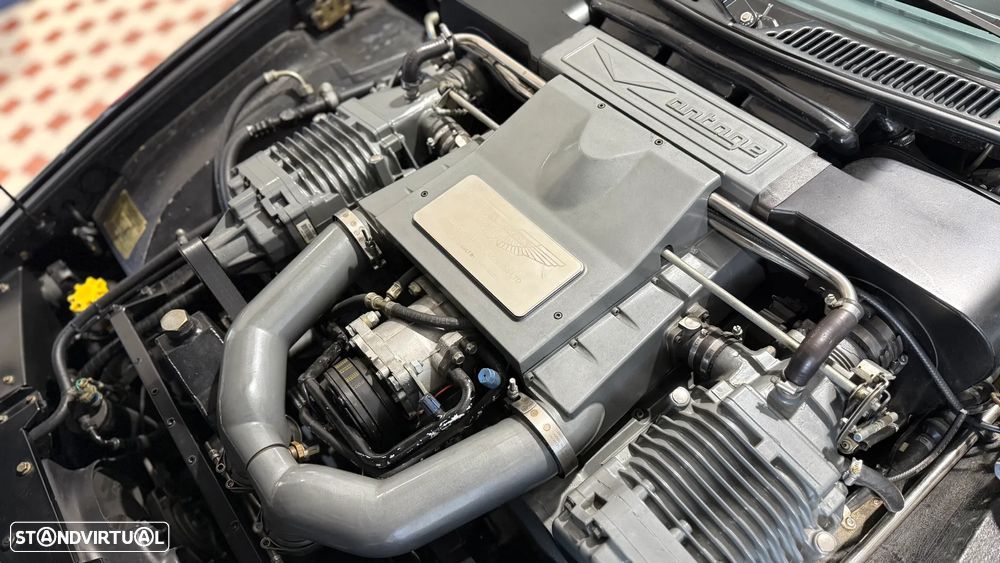 Aston Martin Vantage Coupe - 39