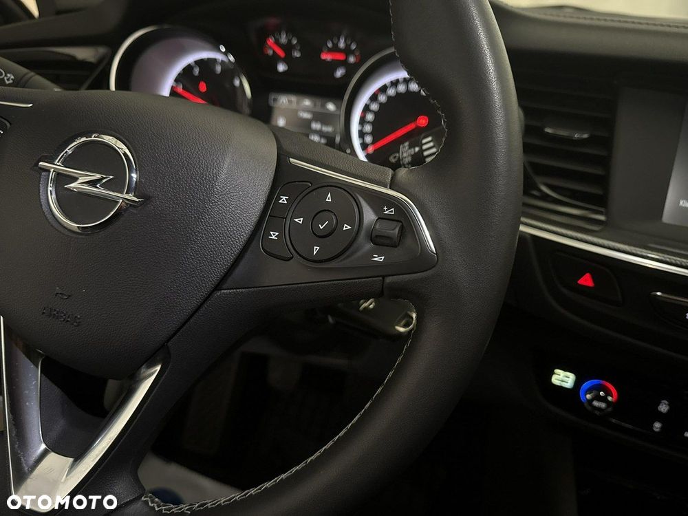 Opel Insignia - 26