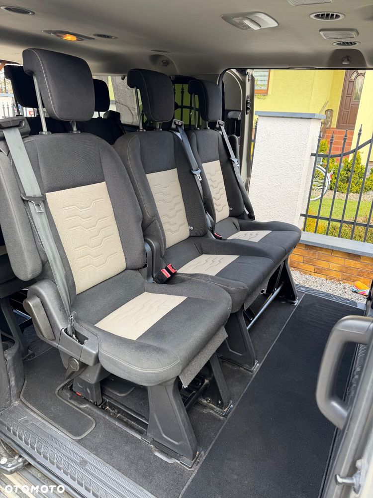 Ford Tourneo Custom 2.0 EcoBlue L2 Titanium - 10