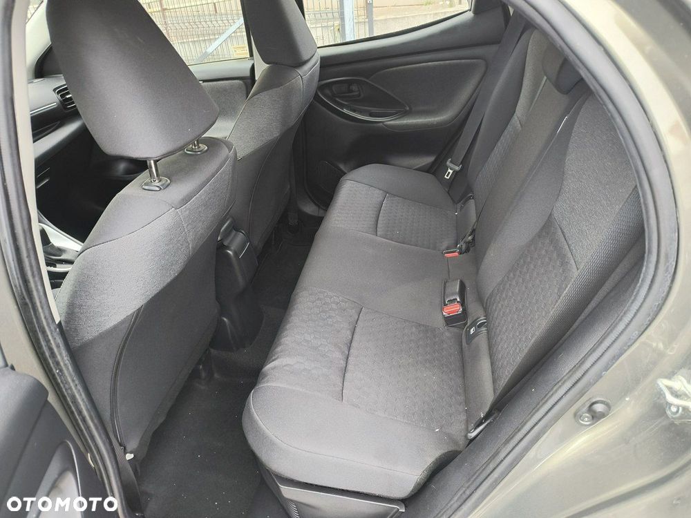 Toyota Yaris - 11