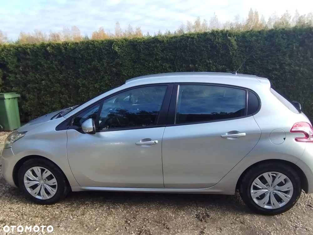 Peugeot 208 1.2 PureTech Style - 3