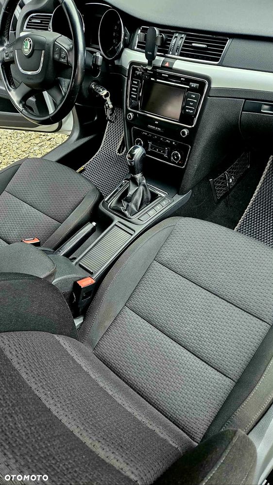 Skoda Superb 2.0 TDI 4x4 Platinum - 12