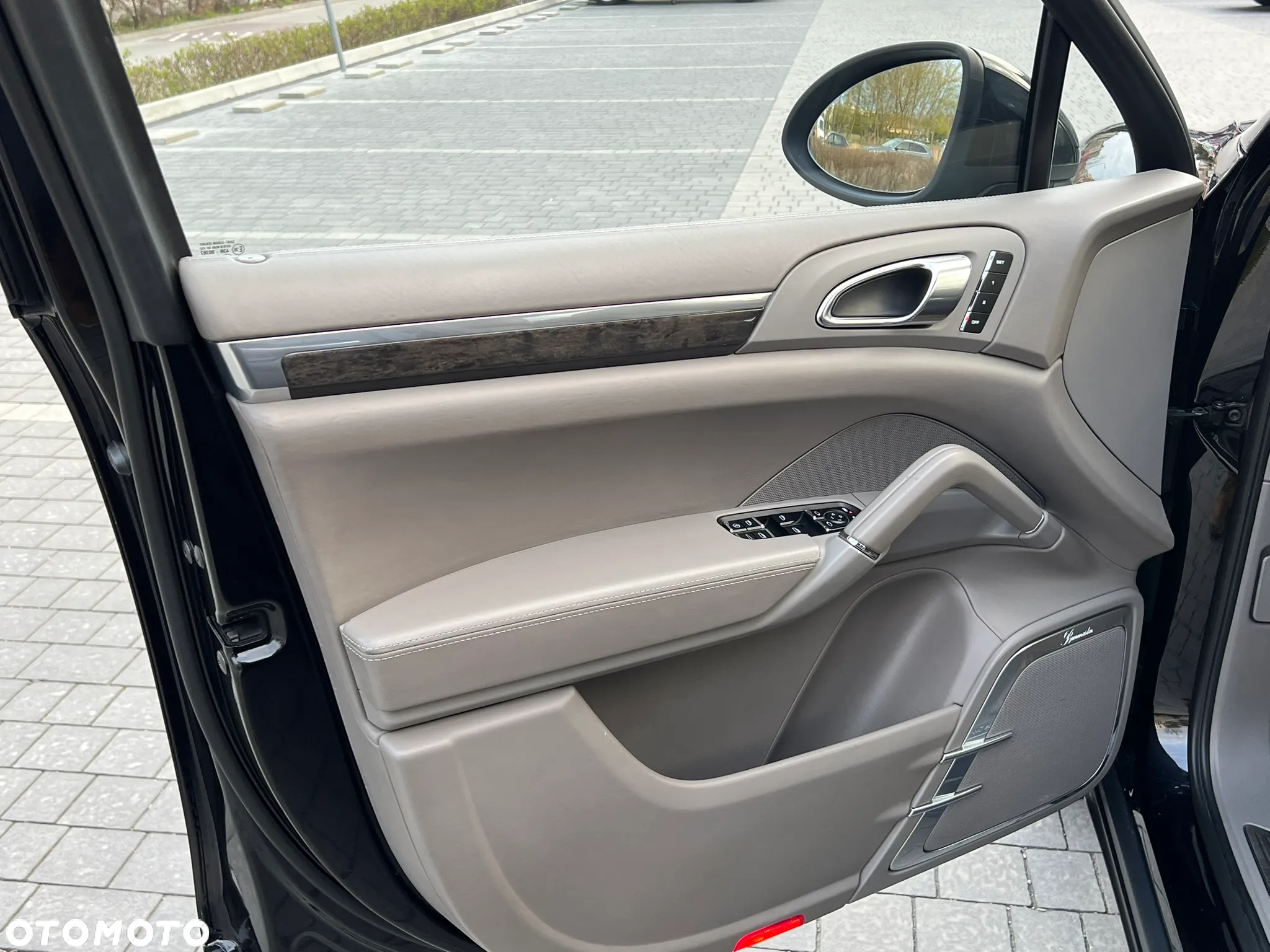 Porsche Cayenne Turbo Tiptronic S - 11
