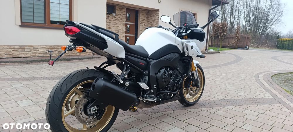 Yamaha FZ8 - 9