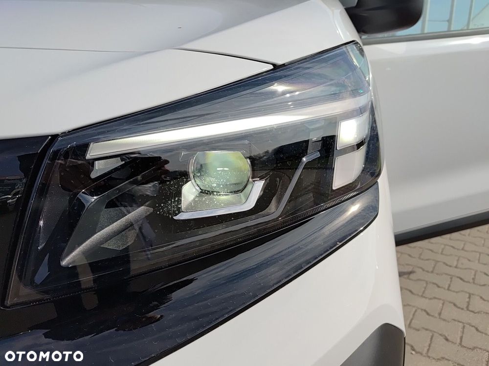 Opel Vivaro Vivaro Furgon XL Diesel 2.2 150 KM Manual - 17