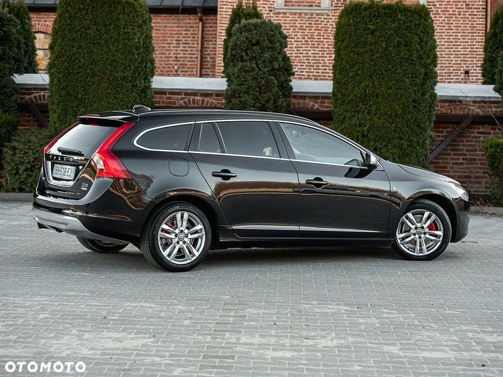 Volvo V60 D4 R-Design Momentum - 17