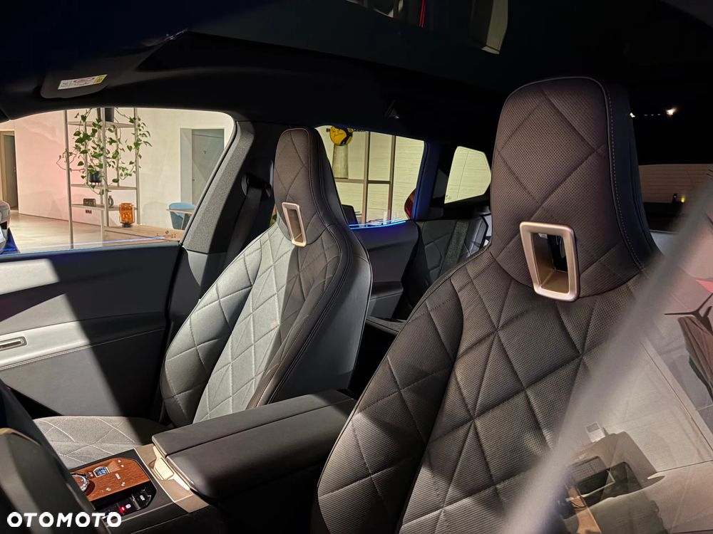 BMW iX xDrive40 76.6kWh - 13