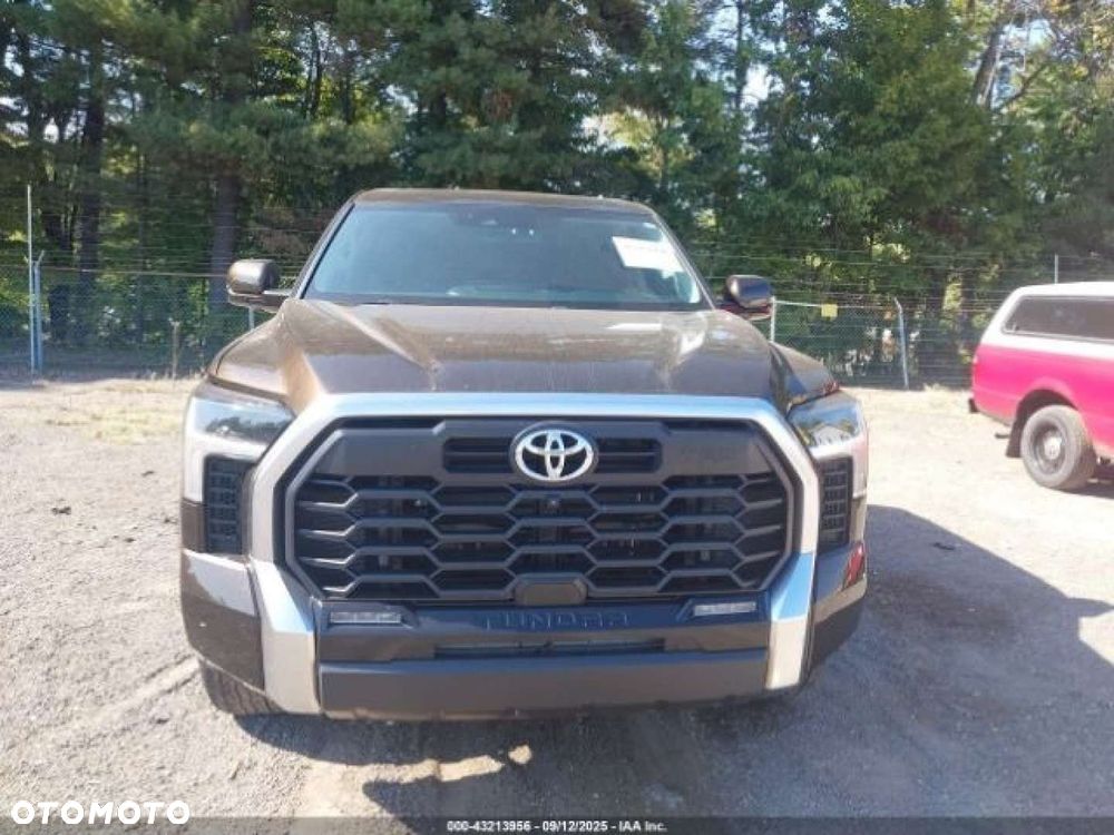 Toyota Tundra - 6