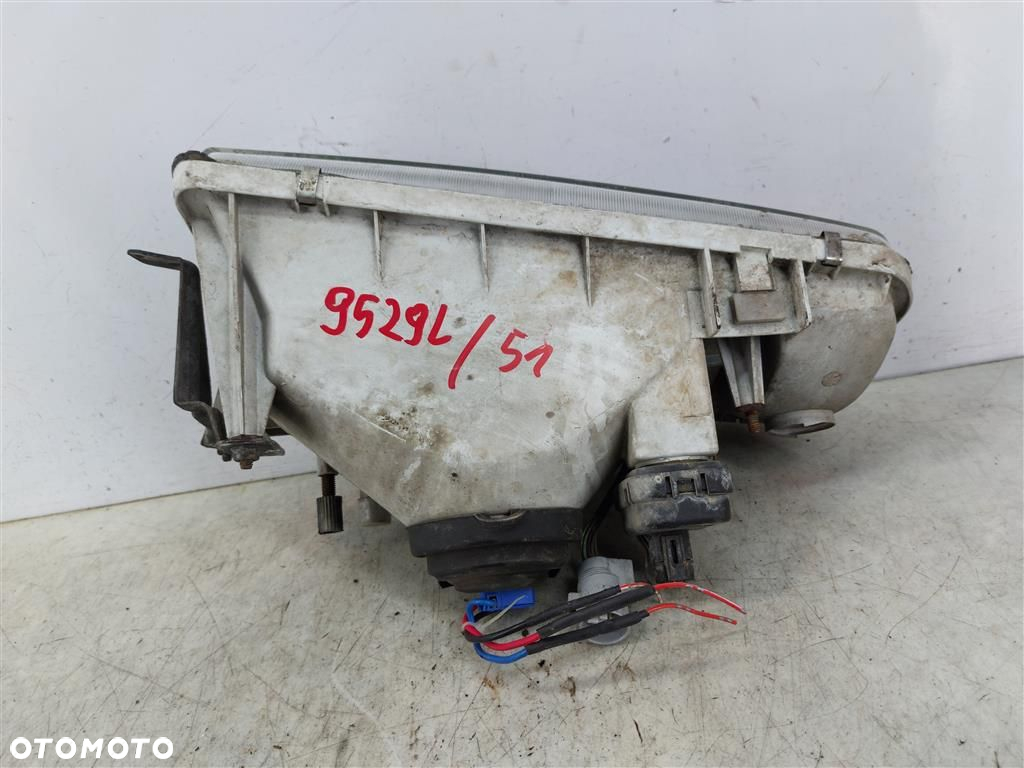 Reflektor lampa przód lewa SUZUKI VITARA I 88–1997 VALEO WERSJA EUROPEJSKA - 3