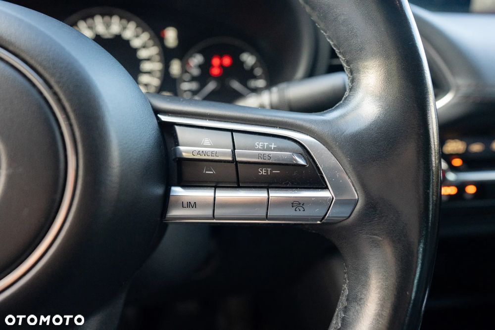 Mazda 3 SKYACTIV-X 2.0 M-Hybrid 100th Anniversary - 21