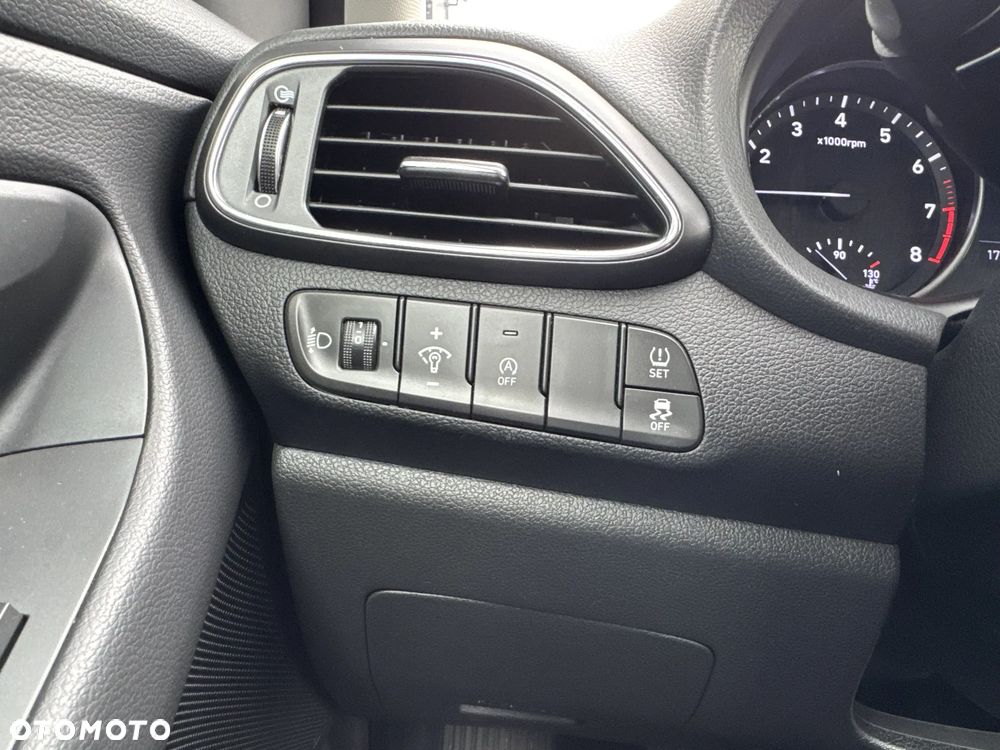 Hyundai i30 1.0 T-GDI Modern - 25