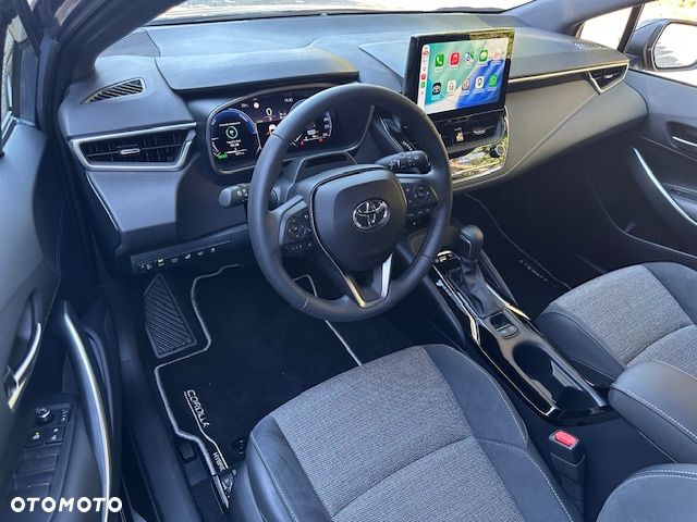 Toyota Corolla 1.8 Business Edition - 36