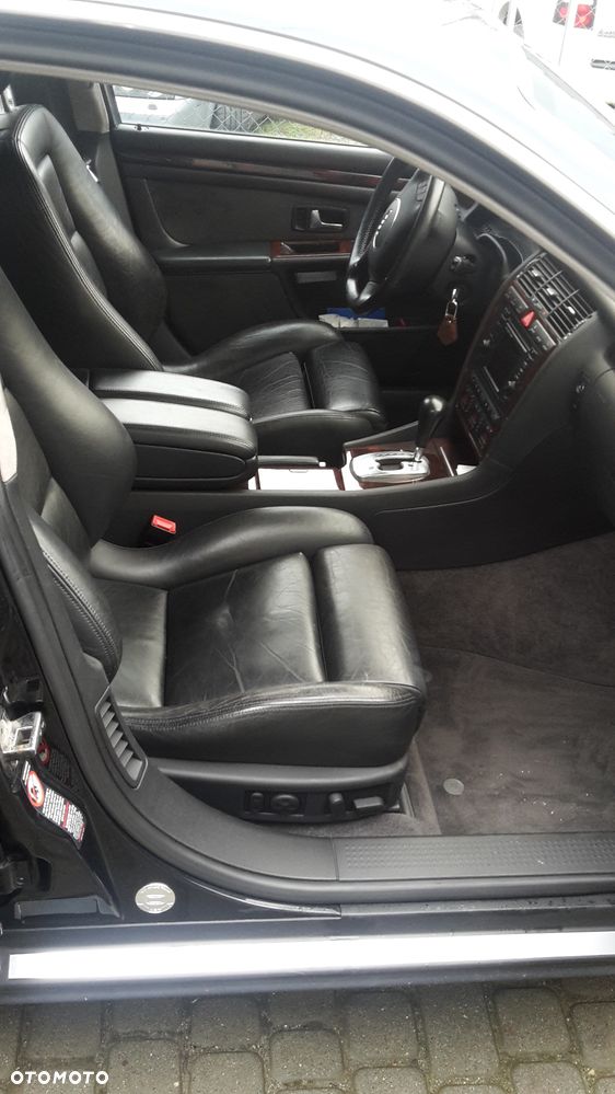 Audi A8 4.2 Quattro - 29