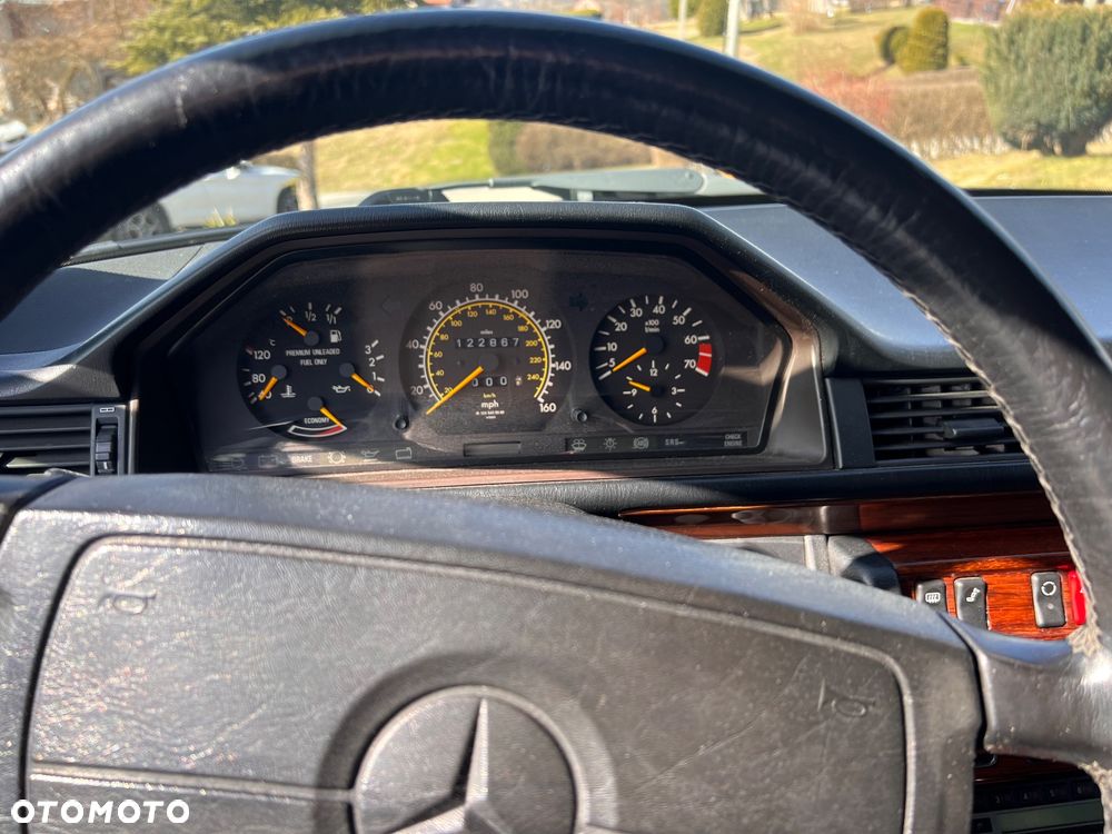 Mercedes-Benz Klasa E - 9