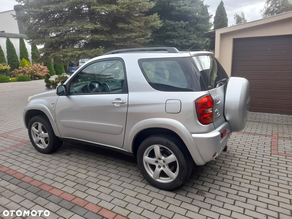 Toyota RAV4 2.0 VVT-i Sol - 11