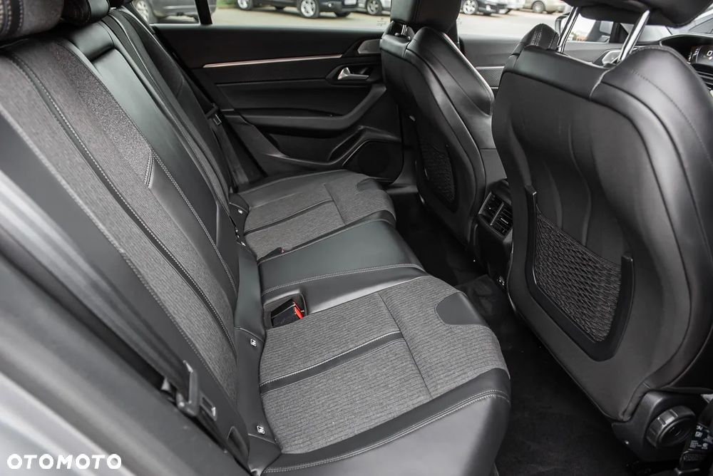 Peugeot 508 PureTech 180 EAT8 GT - 32