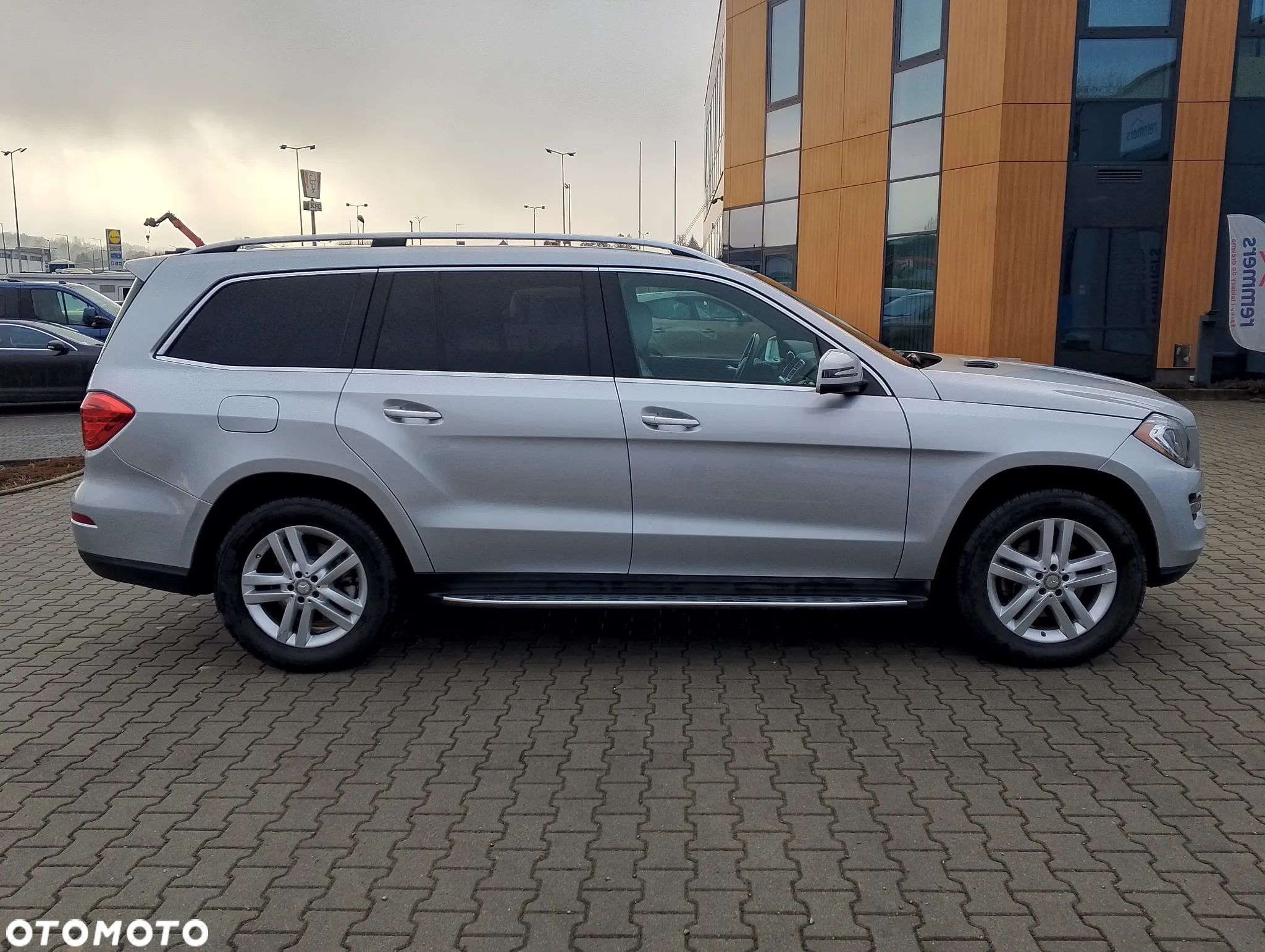 Mercedes-Benz GL 400 4Matic 7G-TRONIC - 1
