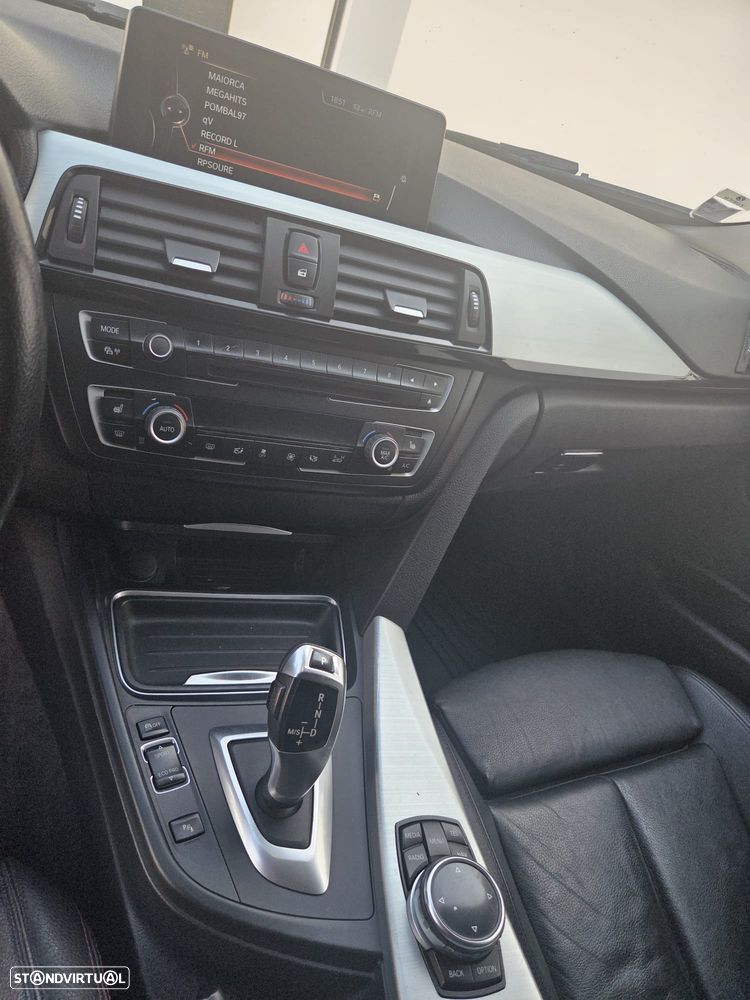 BMW 320 d EfficientDynamics Line Sport Auto - 4