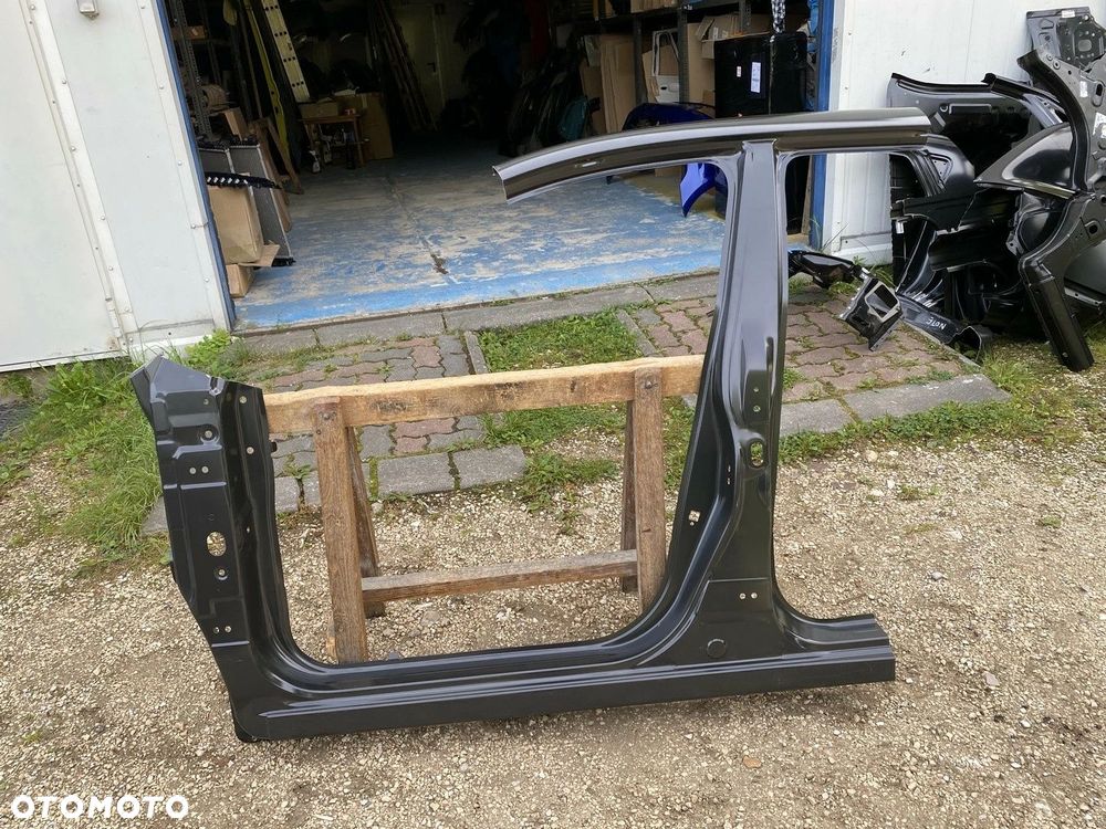 PRÓG LEWY SŁUPEK NISSAN QASHQAI II J11 13-21 NOWY ORYGINALNY G6415-HV0MB - 1