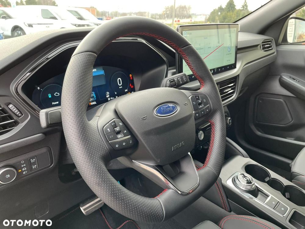 Ford Kuga - 16