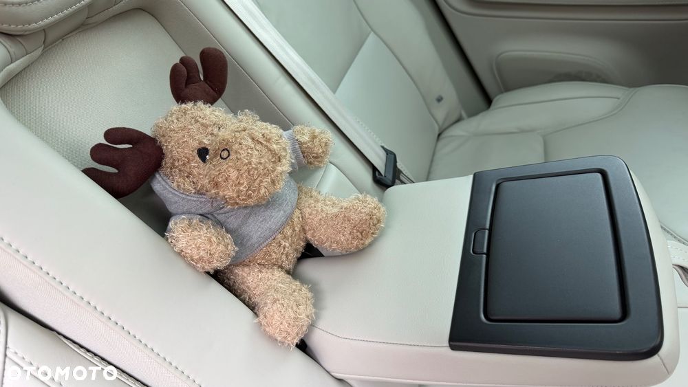 Volvo XC 90 B5 D AWD Ultimate Bright 7os - 22