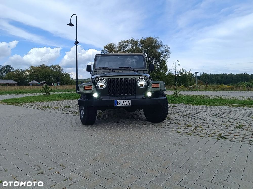 Jeep Wrangler 4.0 Automatik Sahara - 4