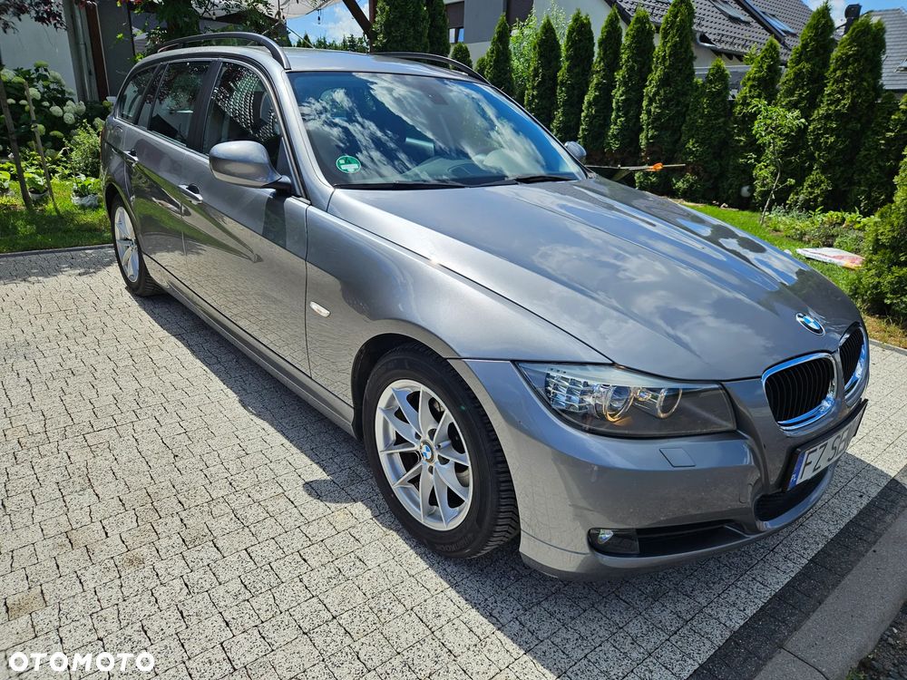 BMW Seria 3 320i Edition Exclusive - 4