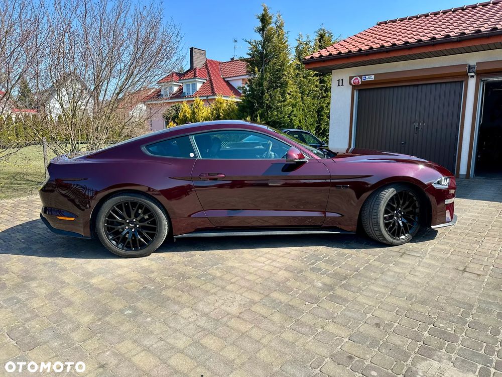 Ford Mustang - 7