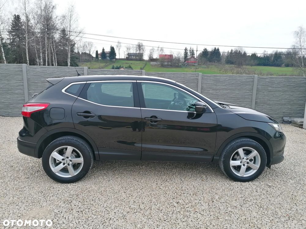 Nissan Qashqai 1.5 dCi DPF acenta - 4